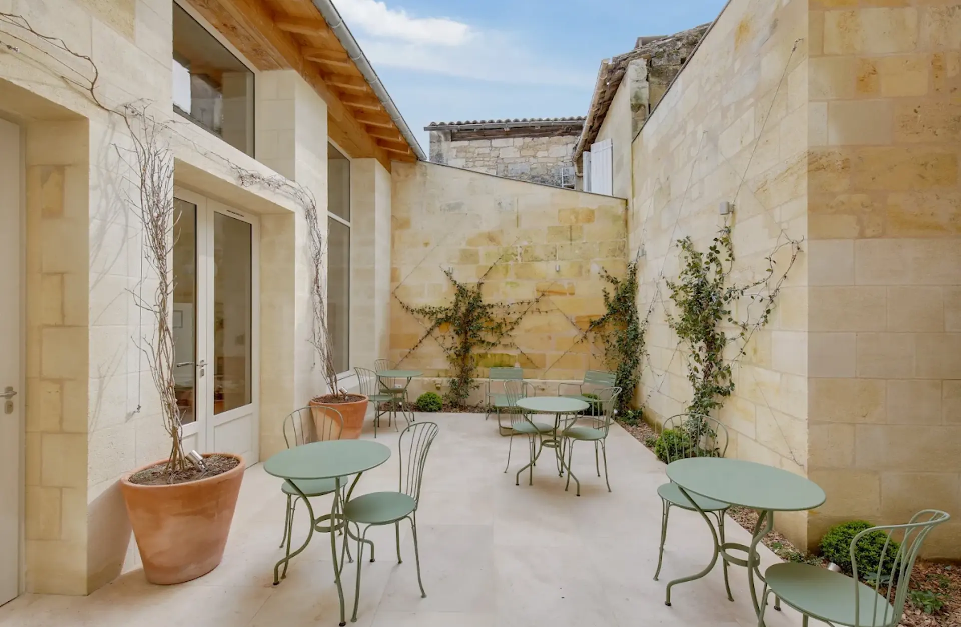La cour du Badon Boutique Hotel à Saint-Émilion
